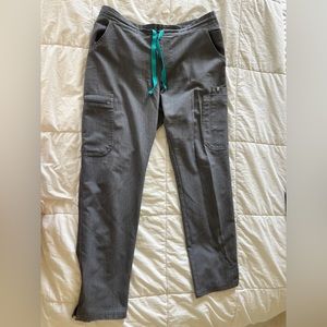 FIGS WOMENS STRAIGHT LEG (YOLA) Scrub Pants Size S/P